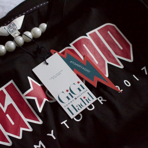 Gigi Hadid x Tommy Hilfiger shirt - Picture 4 of 8